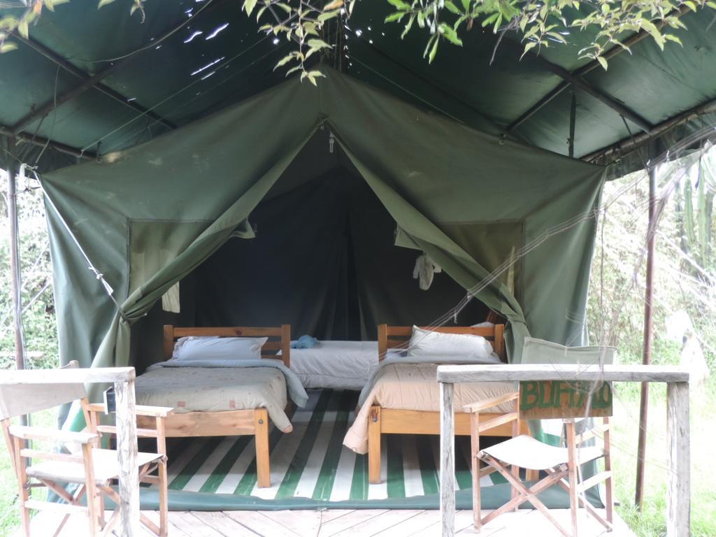 Hotel Enchoro Wildlife Camp Ololaimutiek Exterior foto