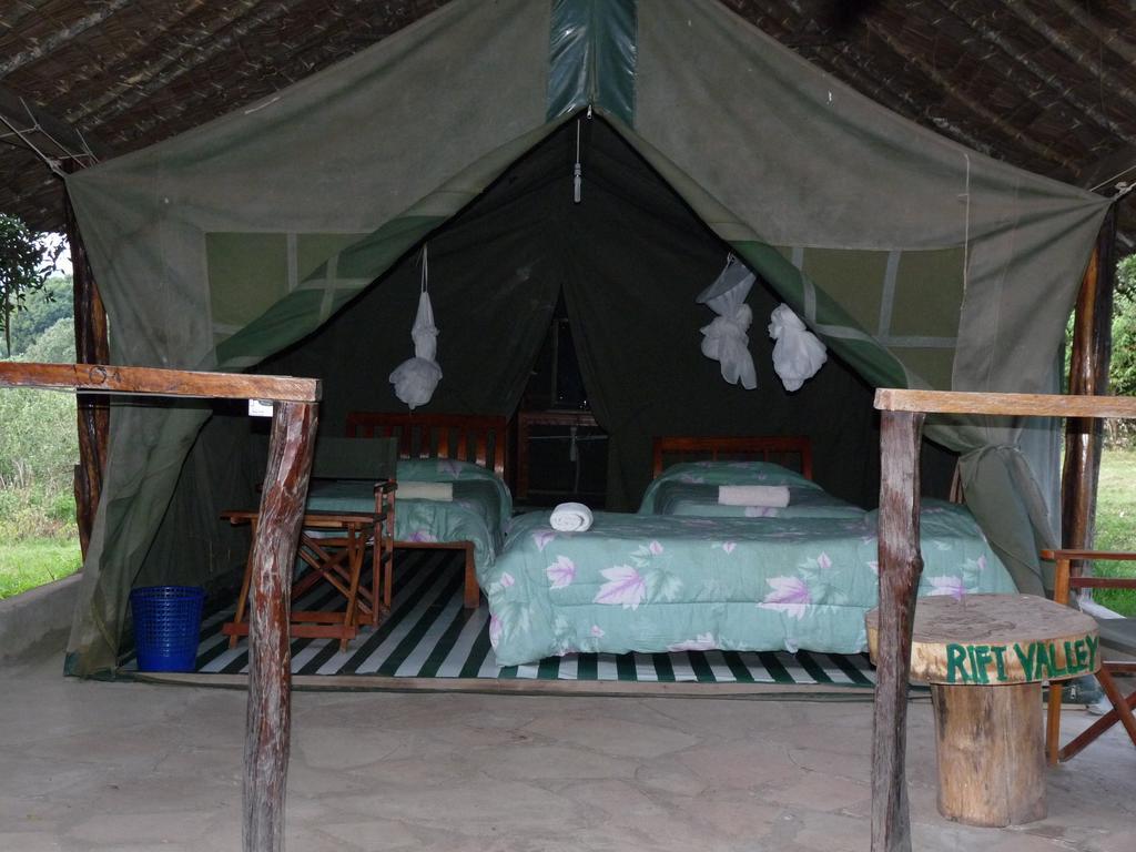 Hotel Enchoro Wildlife Camp Ololaimutiek Exterior foto