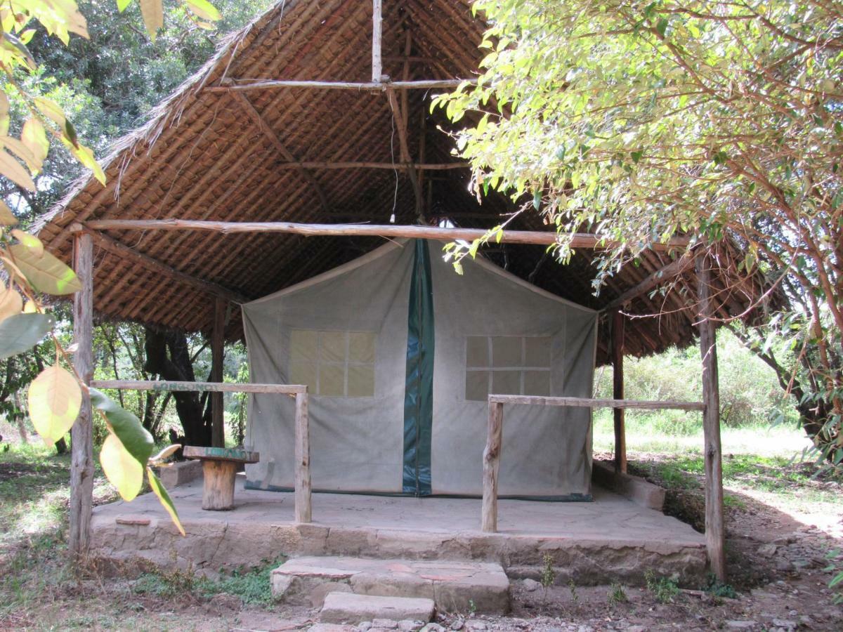 Hotel Enchoro Wildlife Camp Ololaimutiek Exterior foto